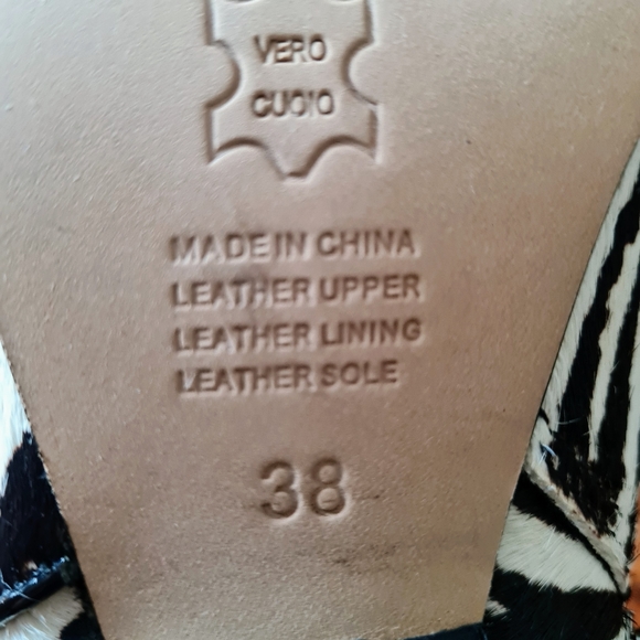 Women's size 38 =7AU 'MIMCO' Gorgeous black and white leather ankle boots AS NEW - Picture 7 of 8